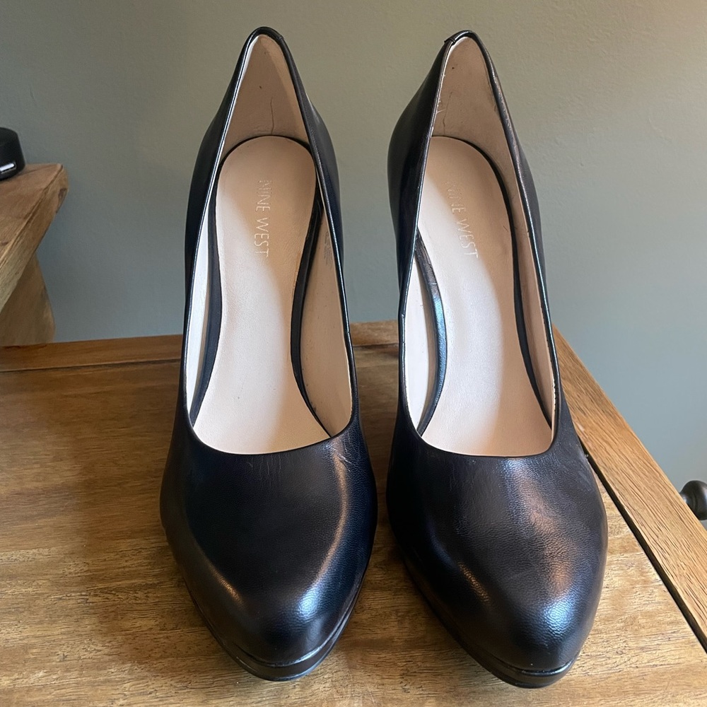 Black Nine West Pumps